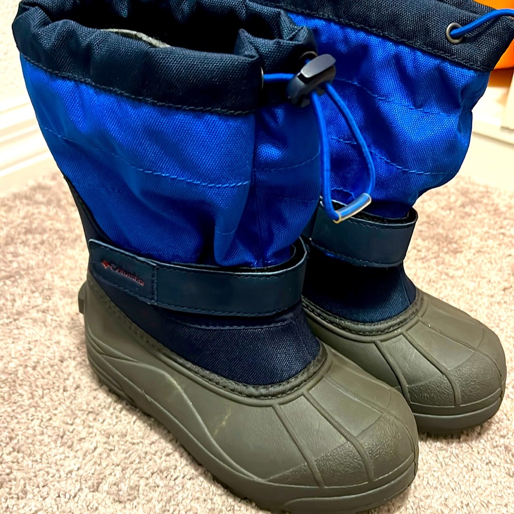 Columbia kids snow boots